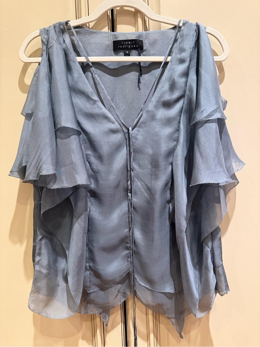Robert Rodriguez Steele Blue Ruffle Silk Blouse
Sz 6